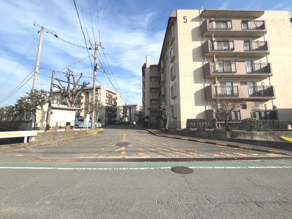 鳩里団地壱号棟