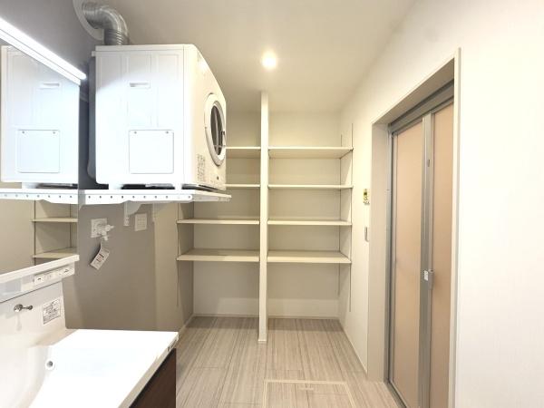加古川市平岡町二俣の新築一戸建(洗面台・洗面所)