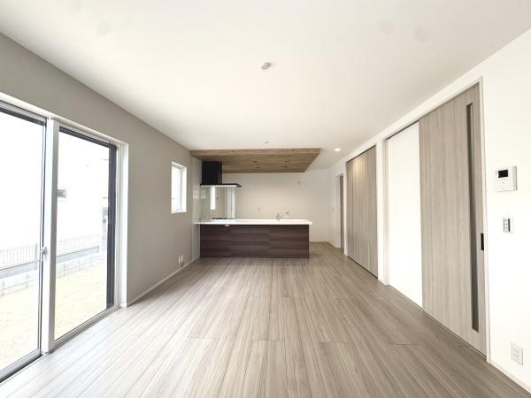 加古川市平岡町二俣の新築一戸建(リビング)