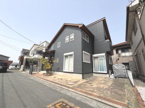 加古川市野口町長砂の中古一戸建て(前面道路含む現地写真)