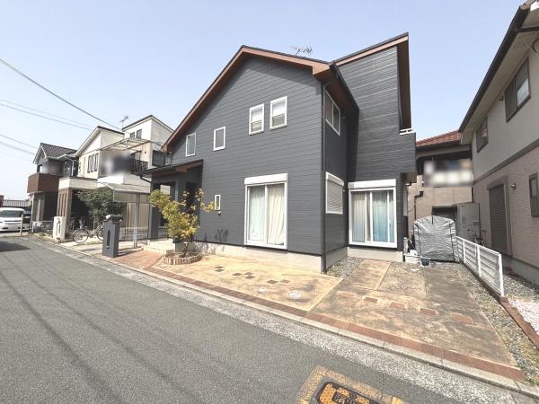 加古川市野口町長砂の中古一戸建て(前面道路含む現地写真)