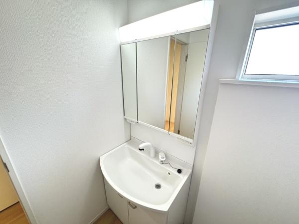 加古川市別府町新野辺北町５丁目の新築一戸建