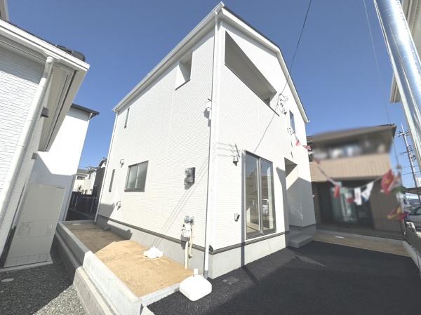 加古川市別府町新野辺北町５丁目の新築一戸建