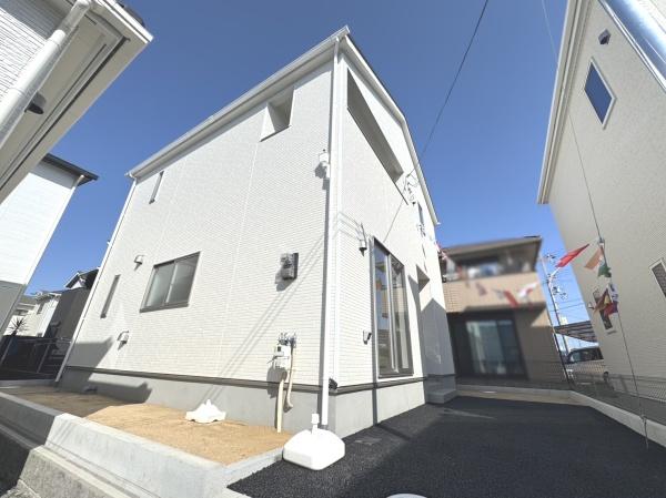 加古川市別府町新野辺北町５丁目の新築一戸建