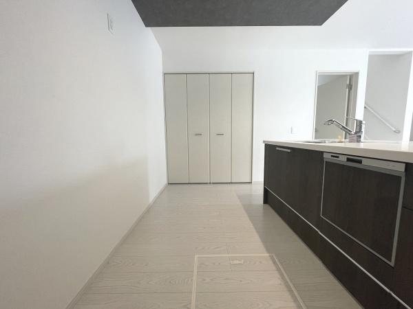 稲美町中村1期2号棟　新築戸建
