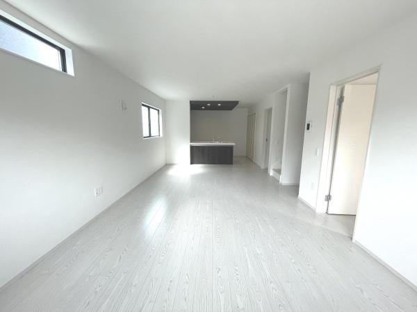 稲美町中村1期2号棟　新築戸建