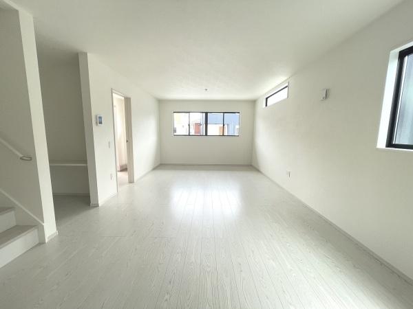 稲美町中村1期2号棟　新築戸建