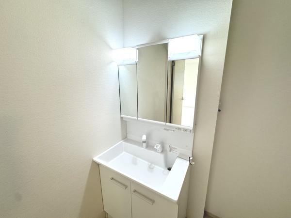 稲美町中村1期3号棟　新築戸建