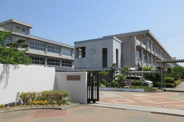 メゾン白鷺(姫路市立広嶺中学校)