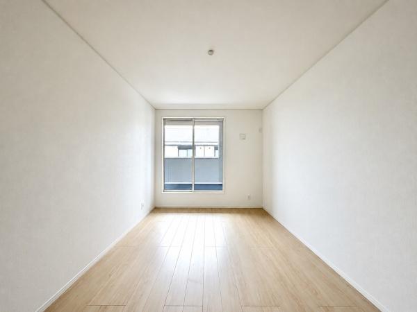 加古川市加古川町友沢第8　1号棟