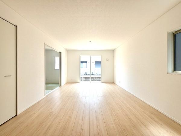 加古川市加古川町友沢第8　1号棟