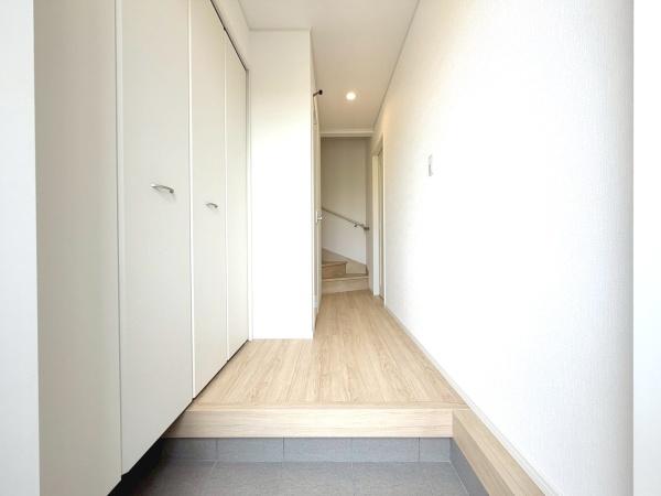 加古川市加古川町友沢第8　2号棟