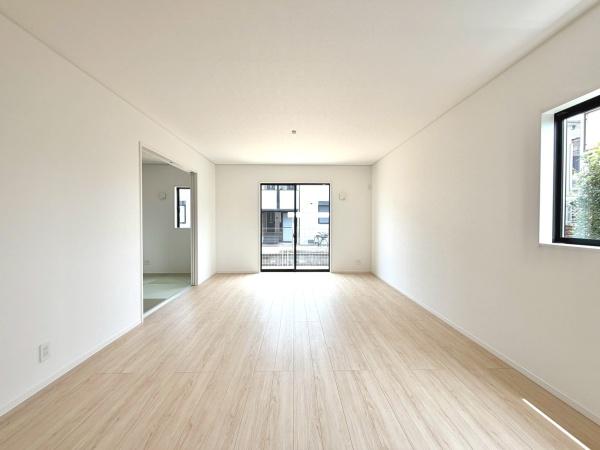 加古川市加古川町友沢第8　2号棟