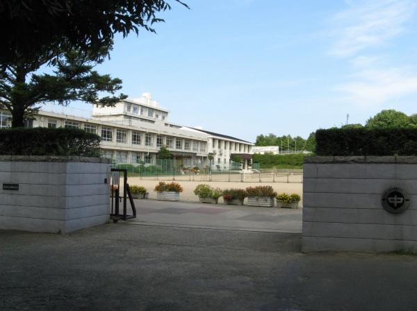 姫路市柿山伏の土地(姫路市立琴陵中学校)
