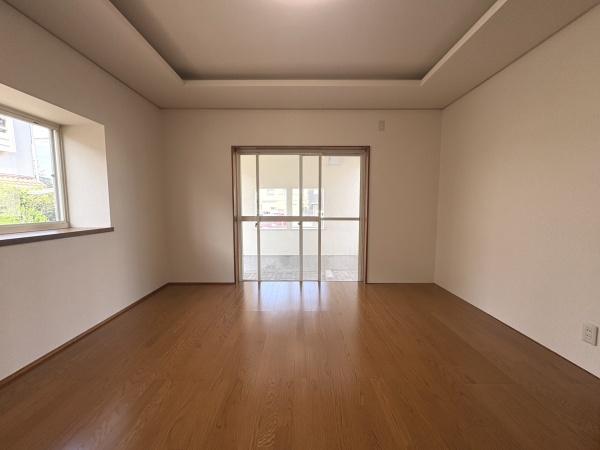 加古郡稲美町六分一　中古戸建