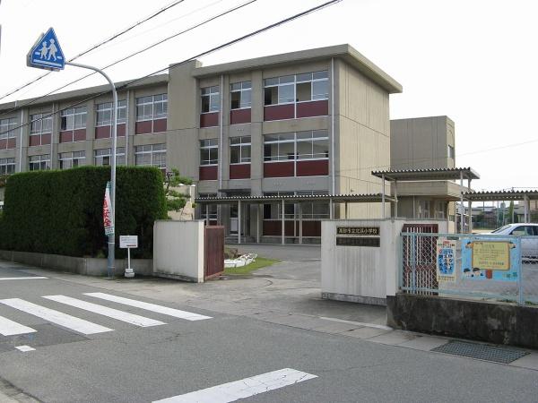 高砂市北浜町牛谷の中古一戸建て(北浜小学校)