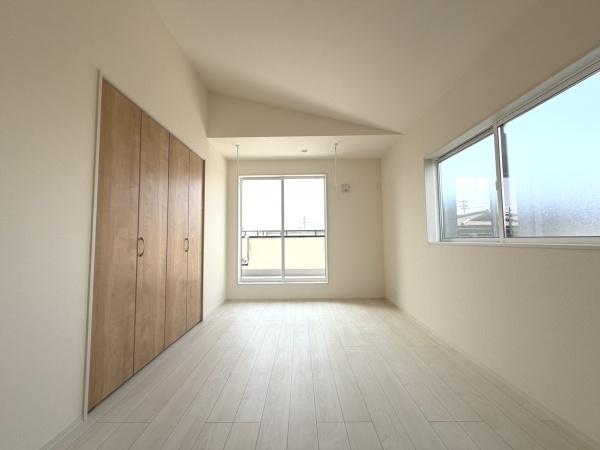加古川市野口町坂元2号棟　新築戸建