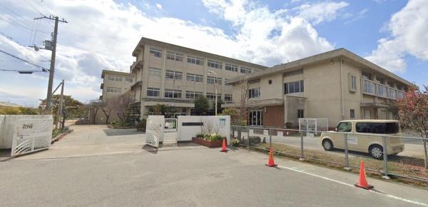高砂市米田町塩市の中古一戸建て(高砂市立米田西小学校)