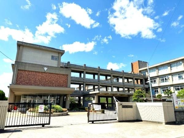 センチュリー加古川粟津(加古川市立加古川小学校)