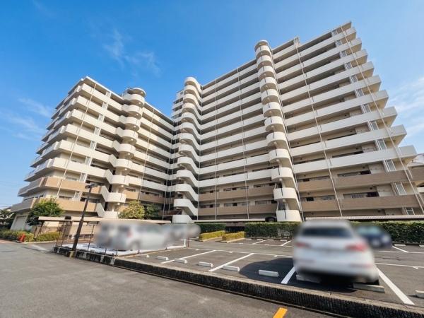 オーズタウンイーストスクエア３番館