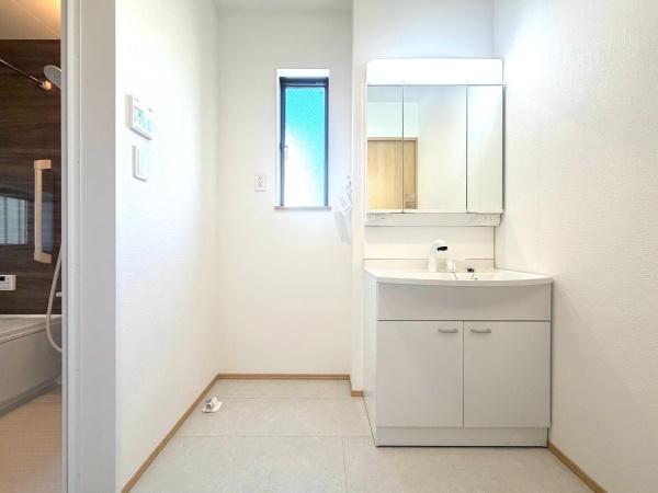 加古川市加古川町本町B号棟　新築戸建