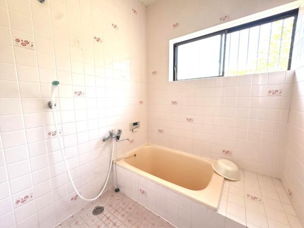 加古郡稲美町国岡2丁目　中古戸建