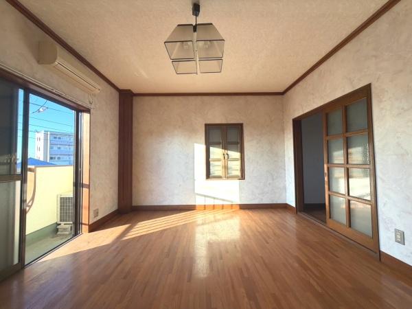 明石市魚住町西岡　店舗兼住宅