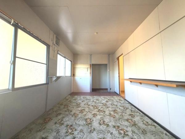 明石市魚住町西岡　店舗兼住宅