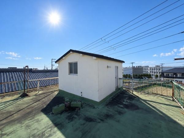 明石市魚住町西岡　店舗兼住宅