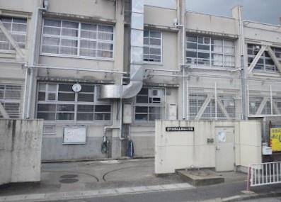 東大阪市衣摺３丁目の中古一戸建て(東大阪市立長瀬西小学校)
