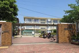 東大阪市四条町の土地(東大阪市立縄手中学校)