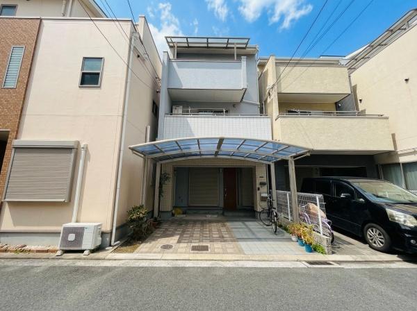 東大阪市西鴻池町１丁目の中古一戸建