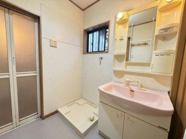 東大阪市菱屋東１丁目の中古一戸建て