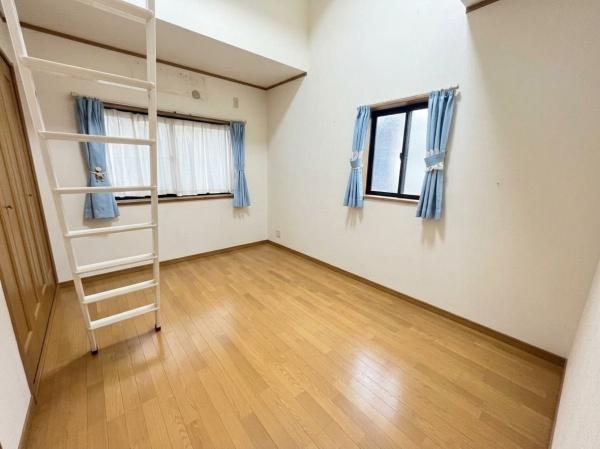 東大阪市菱屋東１丁目の中古一戸建て