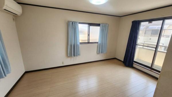 大東市三箇３丁目の中古一戸建て