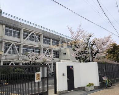 東大阪市金岡１丁目の土地(東大阪市立金岡中学校)