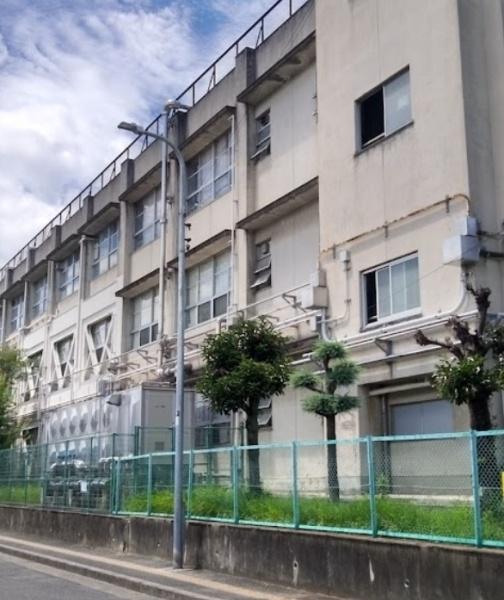 東大阪市新鴻池町の中古一戸建て(東大阪市立鴻池東小学校)