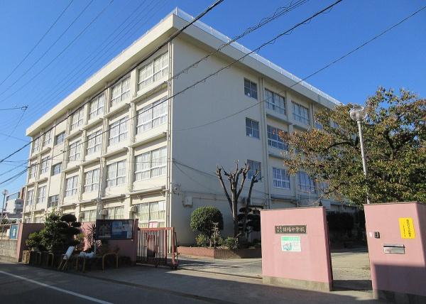 大東市諸福五丁目　ハイツサバーブ【収益物件】(大東市立諸福中学校)