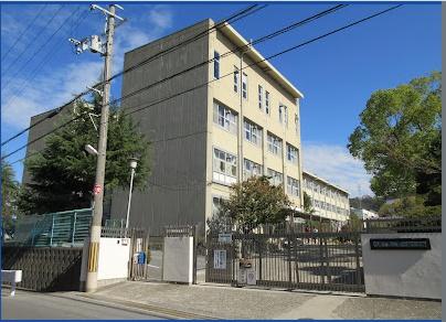 四條畷市南野2丁目の土地(四條畷市立四條畷中学校)