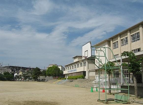 香里三井F住宅81号棟 中古マンション(寝屋川市立第六中学校)