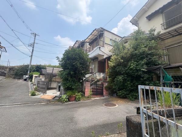 東大阪市六万寺町１丁目の中古一戸建て
