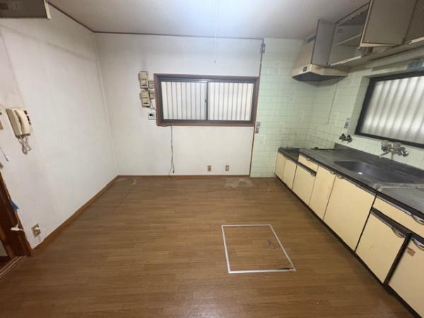 東大阪市六万寺町１丁目の中古一戸建