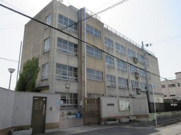 東大阪市森河内西２丁目の中古一戸建て(東大阪市立高井田中学校)