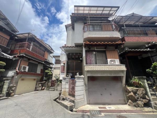 大東市三箇４丁目の中古一戸建て