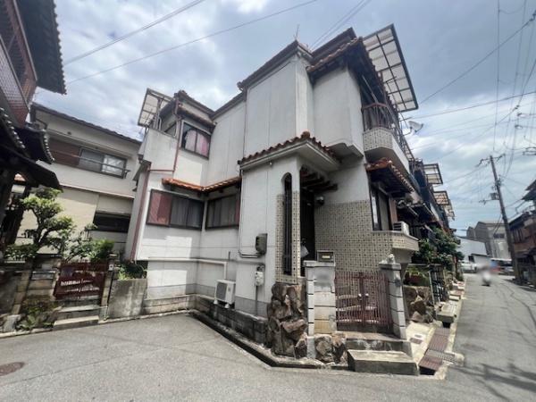 大東市三箇４丁目の中古一戸建て