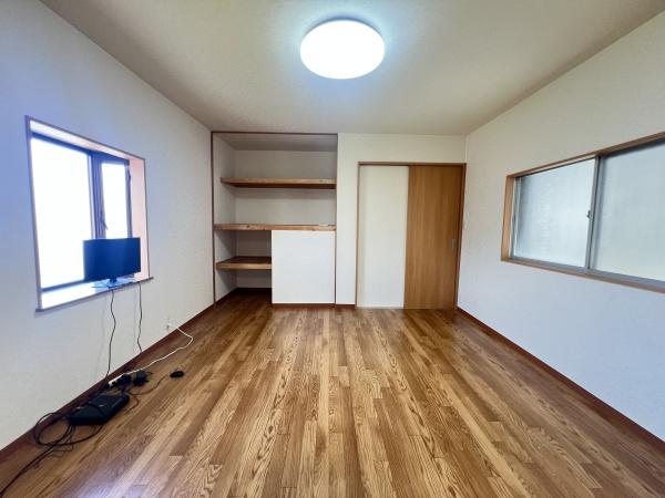 大東市三箇６丁目の中古一戸建て