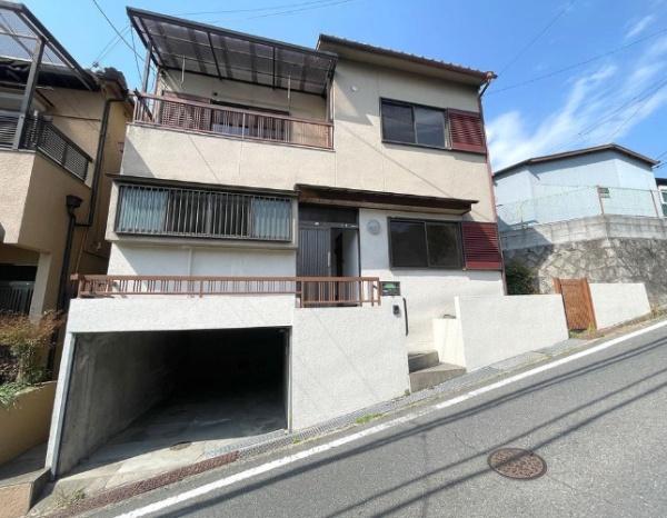 東大阪市六万寺町１丁目の中古一戸建