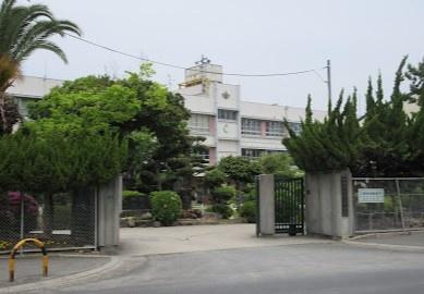 鶴山台第二住宅　中古マンション(和泉市立信太中学校)