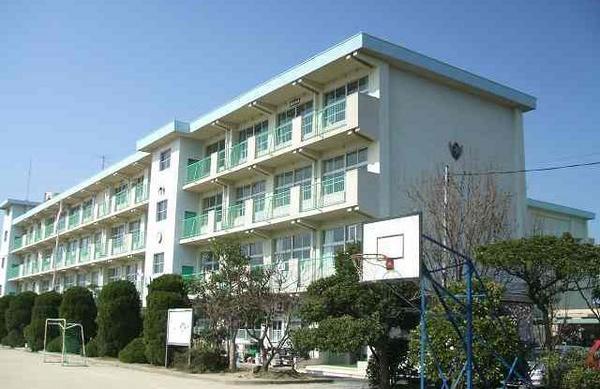 サンパーク鉄王B棟(北九州市立引野小学校)