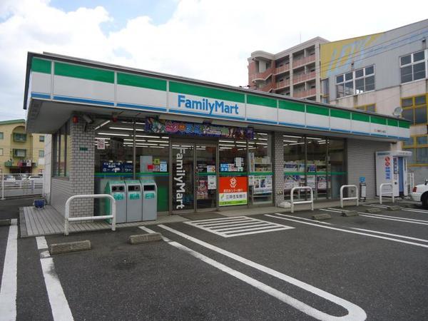 コーポランド三ヶ森(ファミリーマート八幡西三ケ森店)